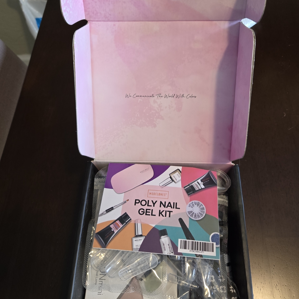 MODELONES Nail Kit - Picture 2 of 6